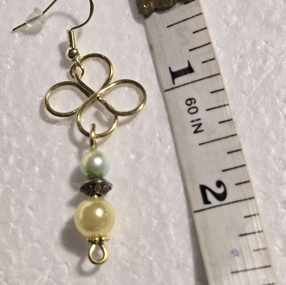 Hand Crafted Gold Clover Dangle Earrings with Pale Yellow and Mint/Yellow Beads - Picture 8 of 10